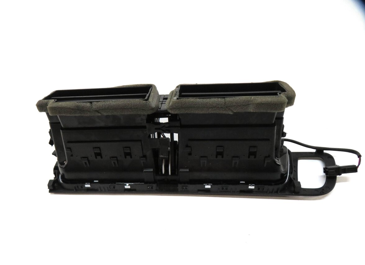 Thumbnail 4: 2009 AUDI Q5 (B8 8R) FRONT CENTER DASH HEATER A/C AIR VENT