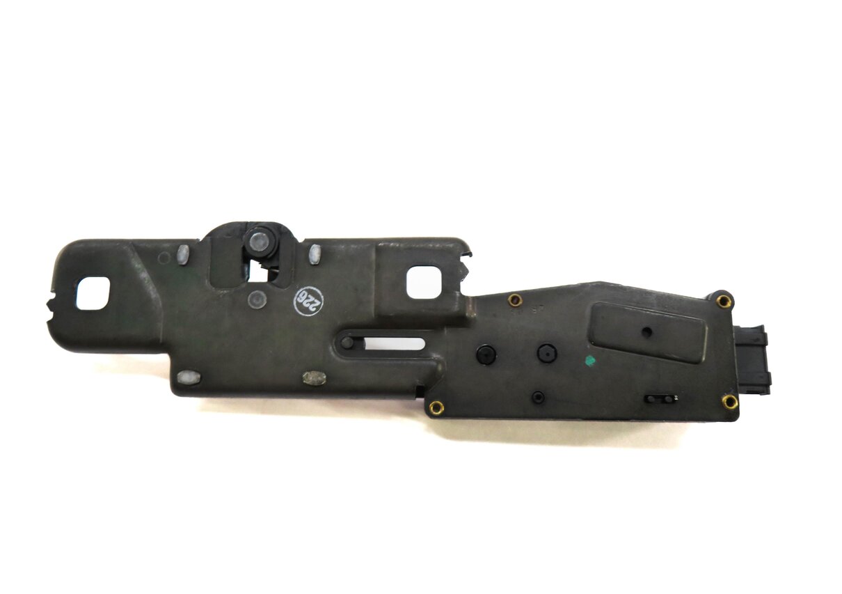 Thumbnail 4: 2009 AUDI Q5 (B8 8R) REAR TRUNK LOCK LATCH ACTUATOR