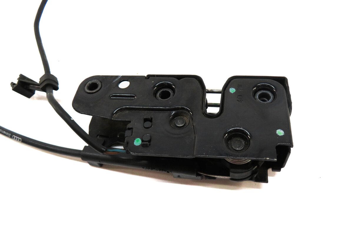 Thumbnail 4: 2009 AUDI Q5 (B8 8R) FRONT LOWER HOOD LOCK LATCH ACTUATOR STRIKER PLATE