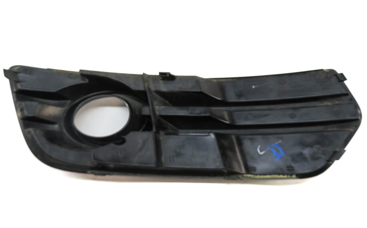 Thumbnail 4: 2009-2012 AUDI Q5 (B8 8R) LEFT FRONT DRIVER FOGLIGHT GRILLE TRIM