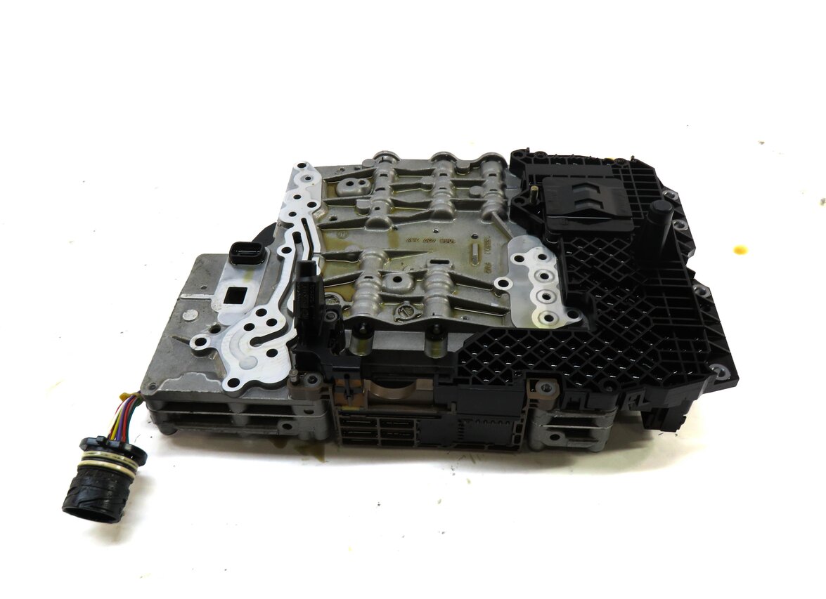 Thumbnail 3: 2009-2012 AUDI Q5 (B8 8R) KGE 6-SPEED A/T TRANSMISSION VALVE BODY w/ MECHATRONIC