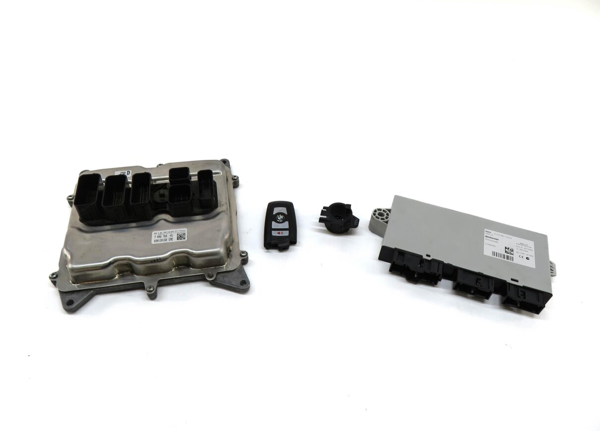 Thumbnail 2: 2013 BMW X3 (F25) 2.0L N20 TURBO ENGINE ECM DME CAS IMMOBILIZER MODULE KEY SET