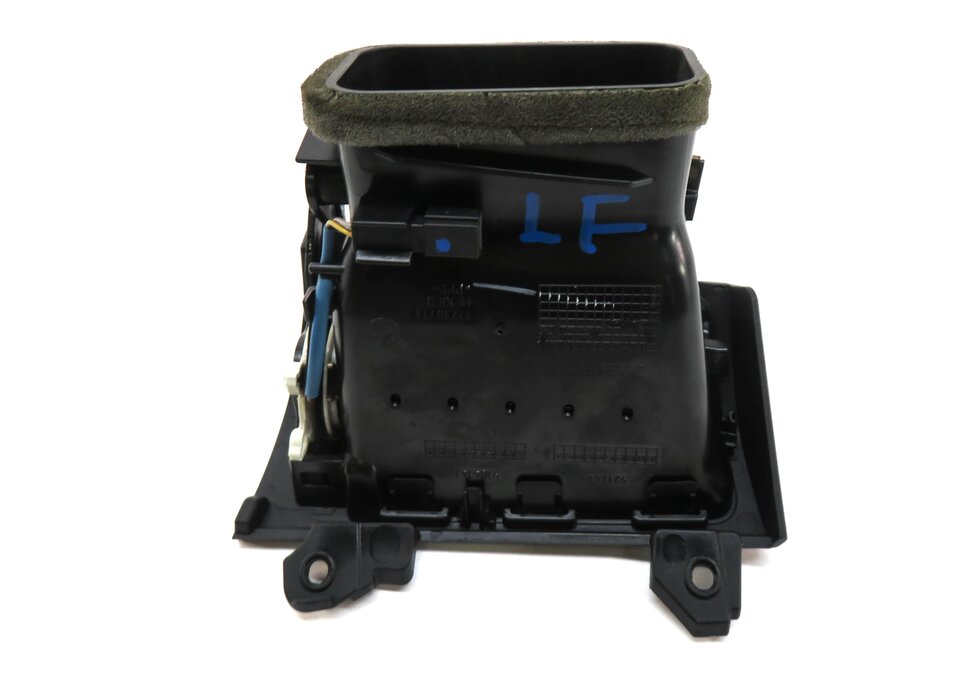 Thumbnail 4: 2013 BMW X3 (F25) LEFT DRIVER DASH HEATER A/C AIR VENT