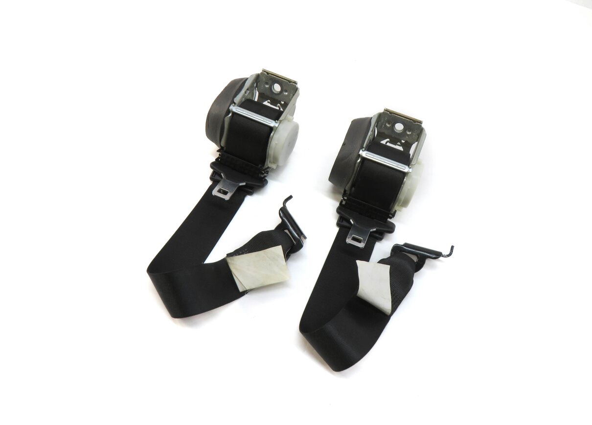 2013 BMW X3 (F25) REAR SEAT LEFT & RIGHT SEATBELT RETRACTOR SET-2 (BLACK)