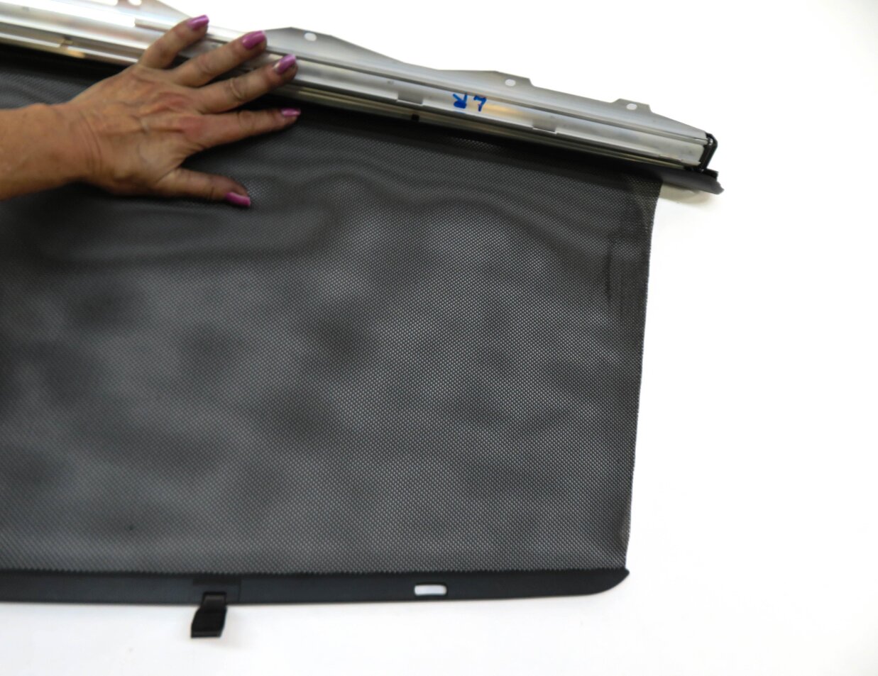Thumbnail 6: 2011-2017 BMW X3 (F25) LEFT REAR DOOR RETRACTABLE WINDOW SHADE SUNSHADE SCREEN