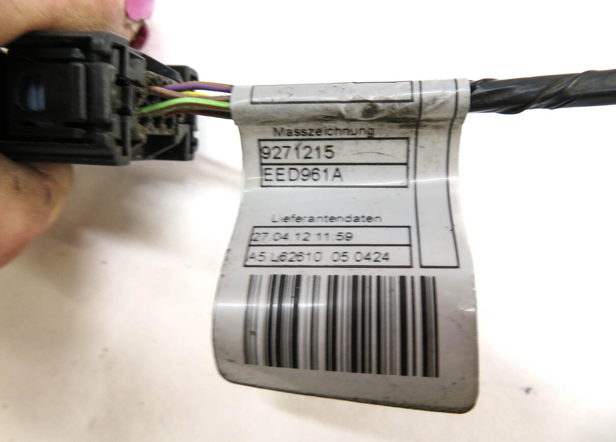 Thumbnail 4: 2013 BMW X3 (F25) REAR PDC PARK DISTANCE SENSOR SET w/ HARNESS (BLACK)