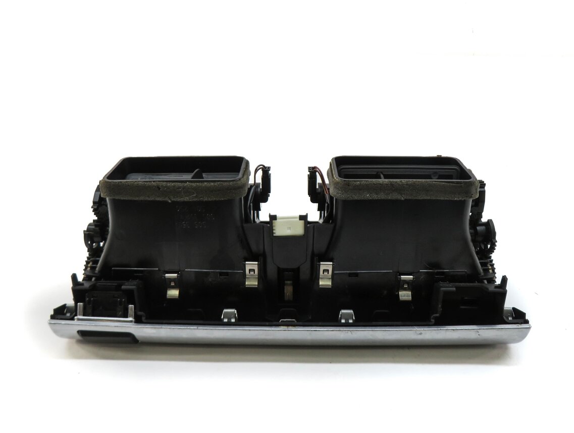Thumbnail 4: 2009 BMW X6 (E71) FRONT CENTER DASH HEATER A/C AIR VENT w/ HAZARD & LOCK SWITCH