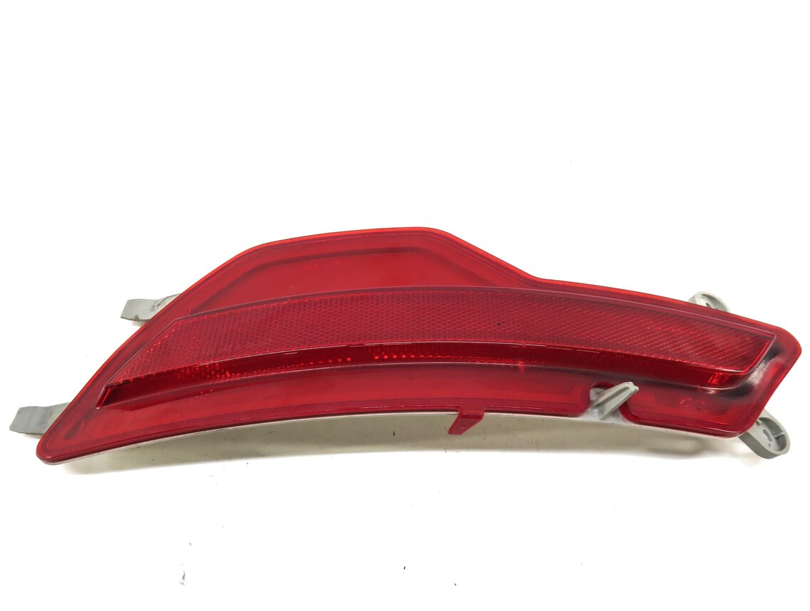 Thumbnail 2: 2009 BMW X6 (E71) LEFT DRIVER REAR LOWER BUMPER REFLECTOR MARKER