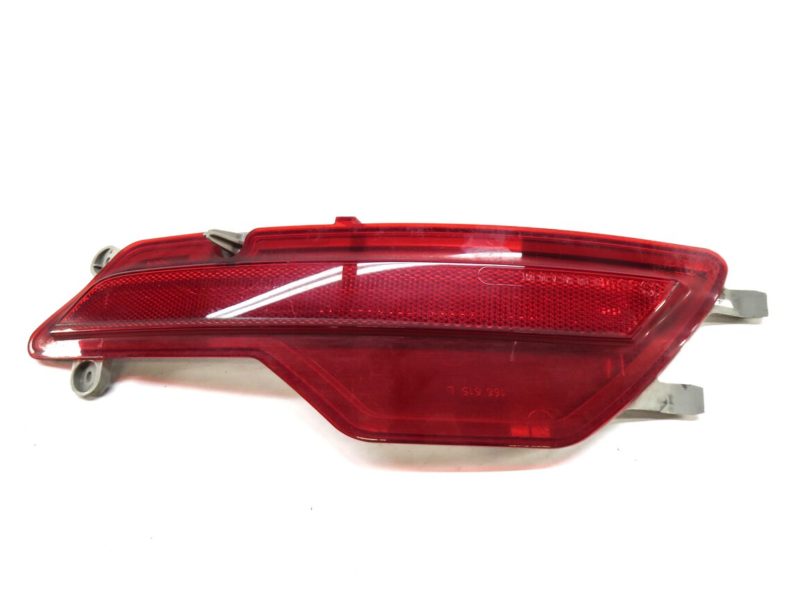 Thumbnail 3: 2009 BMW X6 (E71) LEFT DRIVER REAR LOWER BUMPER REFLECTOR MARKER