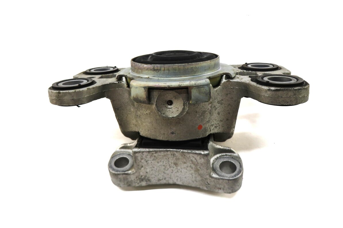 Thumbnail 3: 2015 RANGE ROVER EVOQUE (L538) 2.0L TURBO ENGINE TRANSMISSION MOUNT BRACKET