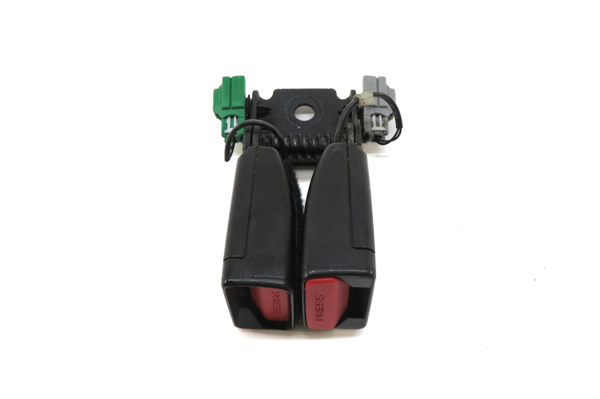 Thumbnail 2: 2015 RANGE ROVER EVOQUE (L538) RIGHT & CENTER SEAT SEATBELT BUCKLE RECEIVER
