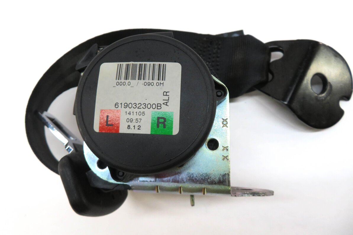 Thumbnail 4: 2015 RANGE ROVER EVOQUE (L538) RIGHT REAR SEAT SEATBELT RETRACTOR (BLACK)