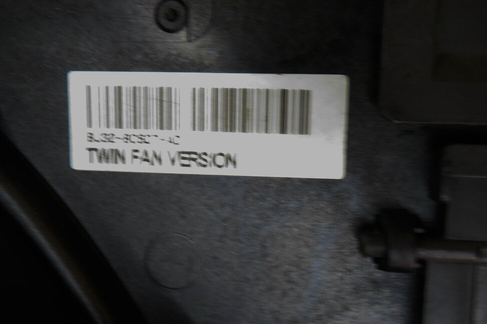 Thumbnail 6: 12-17 LR2 DISCOVERY SPORT RANGE ROVER EVOQUE (L538 L550) RADIATOR COOLING FAN