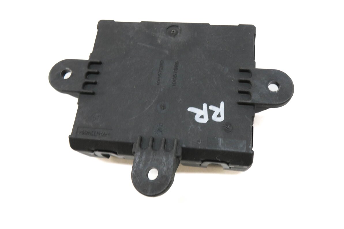 Thumbnail 3: 2015 RANGE ROVER EVOQUE (L538) RIGHT REAR DOOR CONTROL MODULE