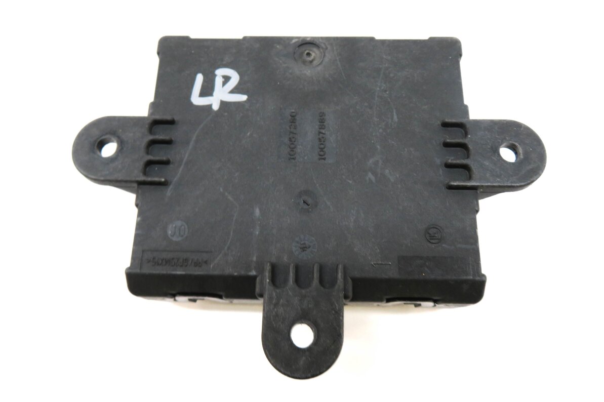 Thumbnail 3: 2015 RANGE ROVER EVOQUE (L538) LEFT REAR DOOR CONTROL MODULE