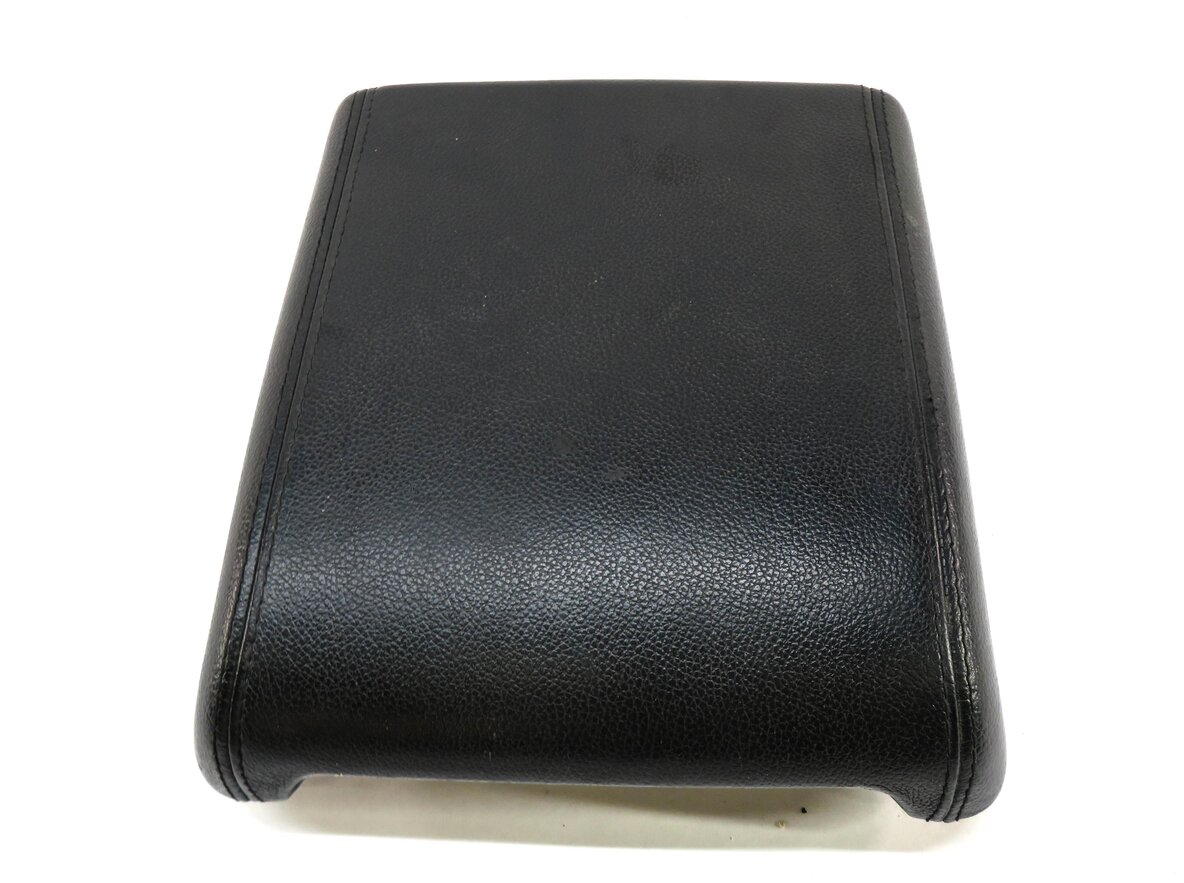 Thumbnail 2: 2012-2015 RANGE ROVER EVOQUE (L538) FRONT CENTER CONSOLE ARMREST LID (BLACK)