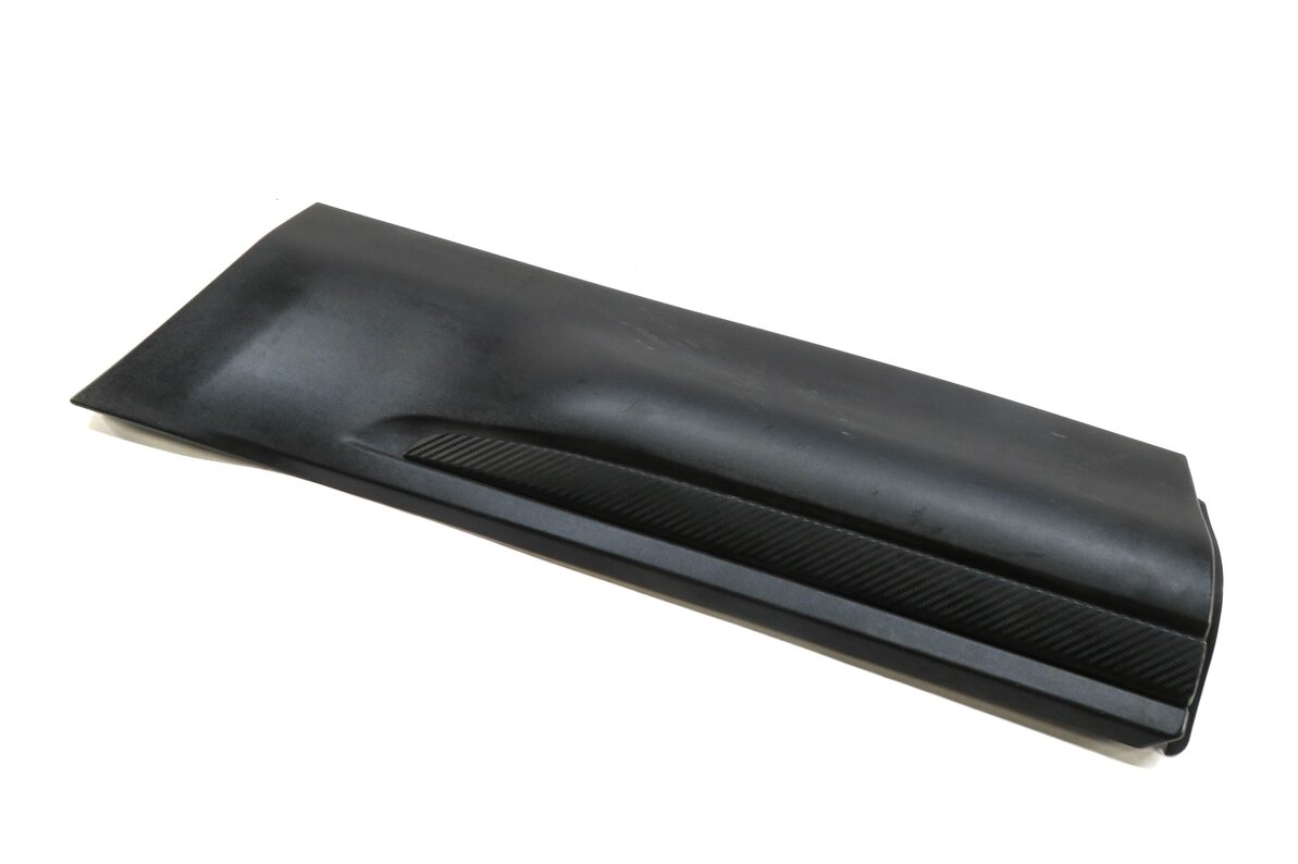 2015 RANGE ROVER EVOQUE (L538) LEFT REAR DOOR LOWER MOULDING RUNNER TRIM (BLACK)