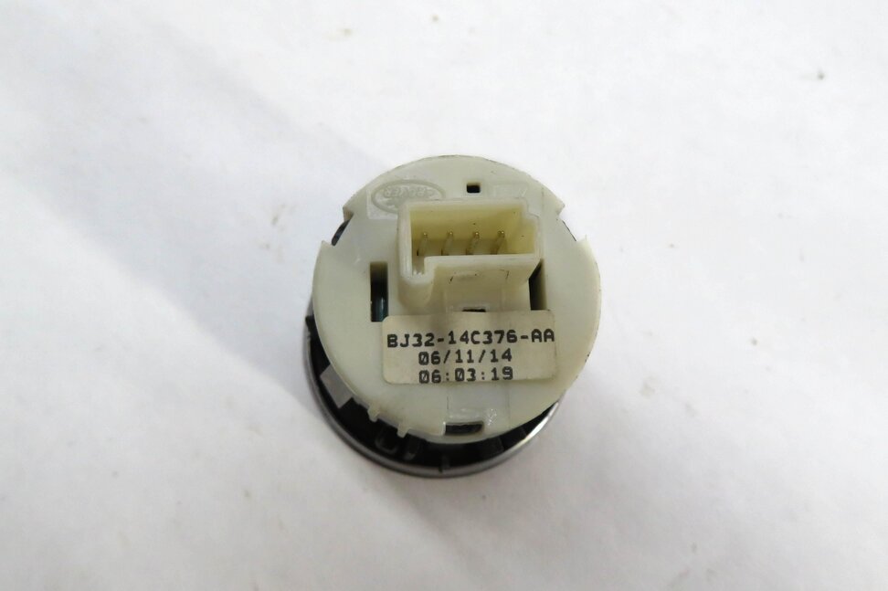 Thumbnail 3: 12-19 RANGE ROVER EVOQUE (L538) IGNITION SWITCH ENGINE START STOP SWITCH BUTTON