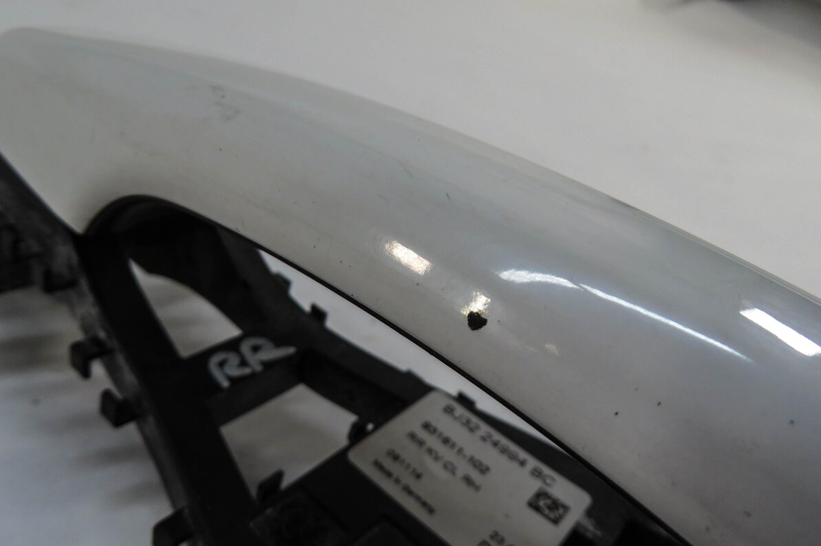 Thumbnail 7: 12-17 RANGE ROVER SPORT EVOQUE (L405 L494) RIGHT REAR PASSIVE DOOR HANDLE WHITE