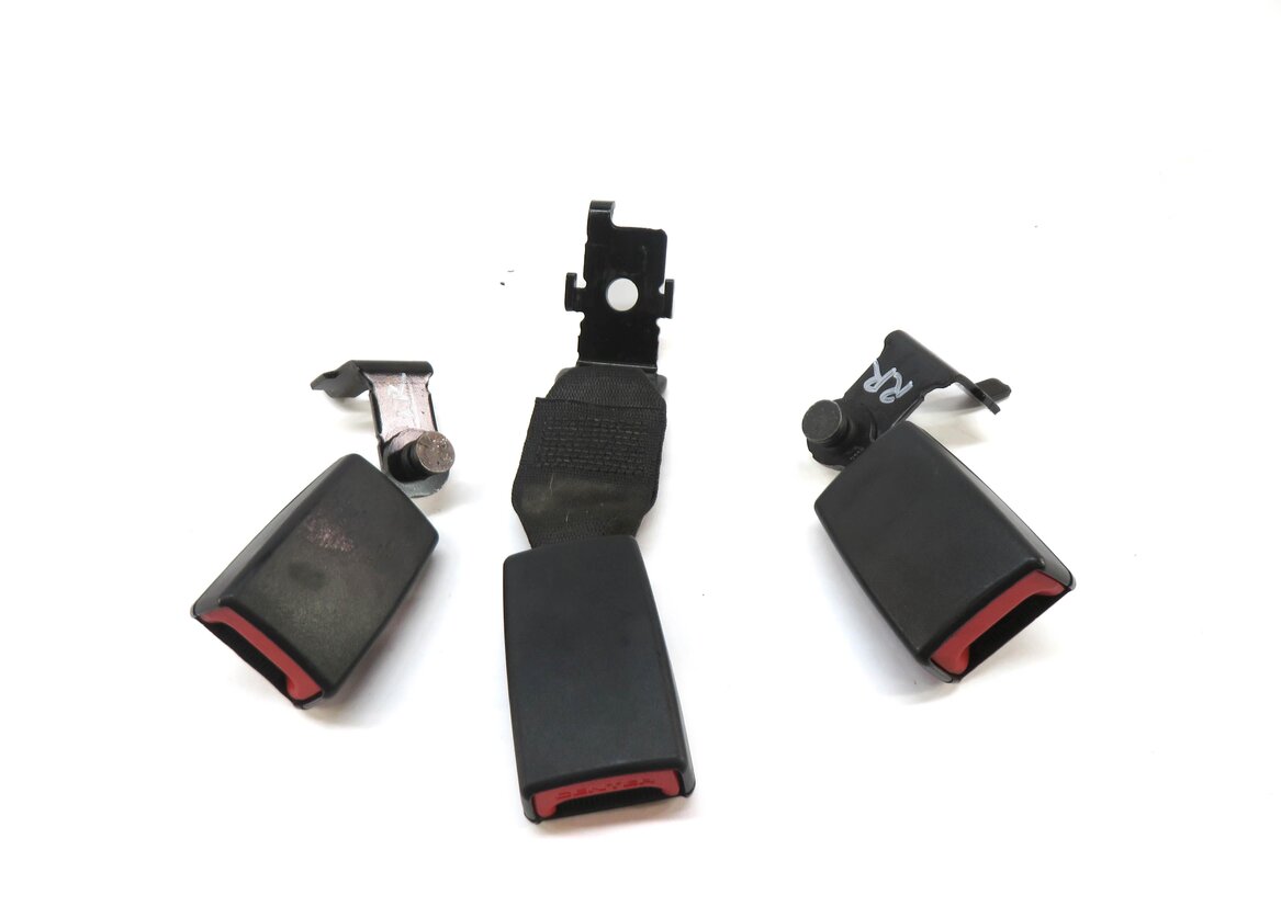 Thumbnail 2: 2011 BMW X5 (E70) REAR 2nd ROW SEAT SEATBELT BUCKLE RECEIVER SET-3 (BLACK)