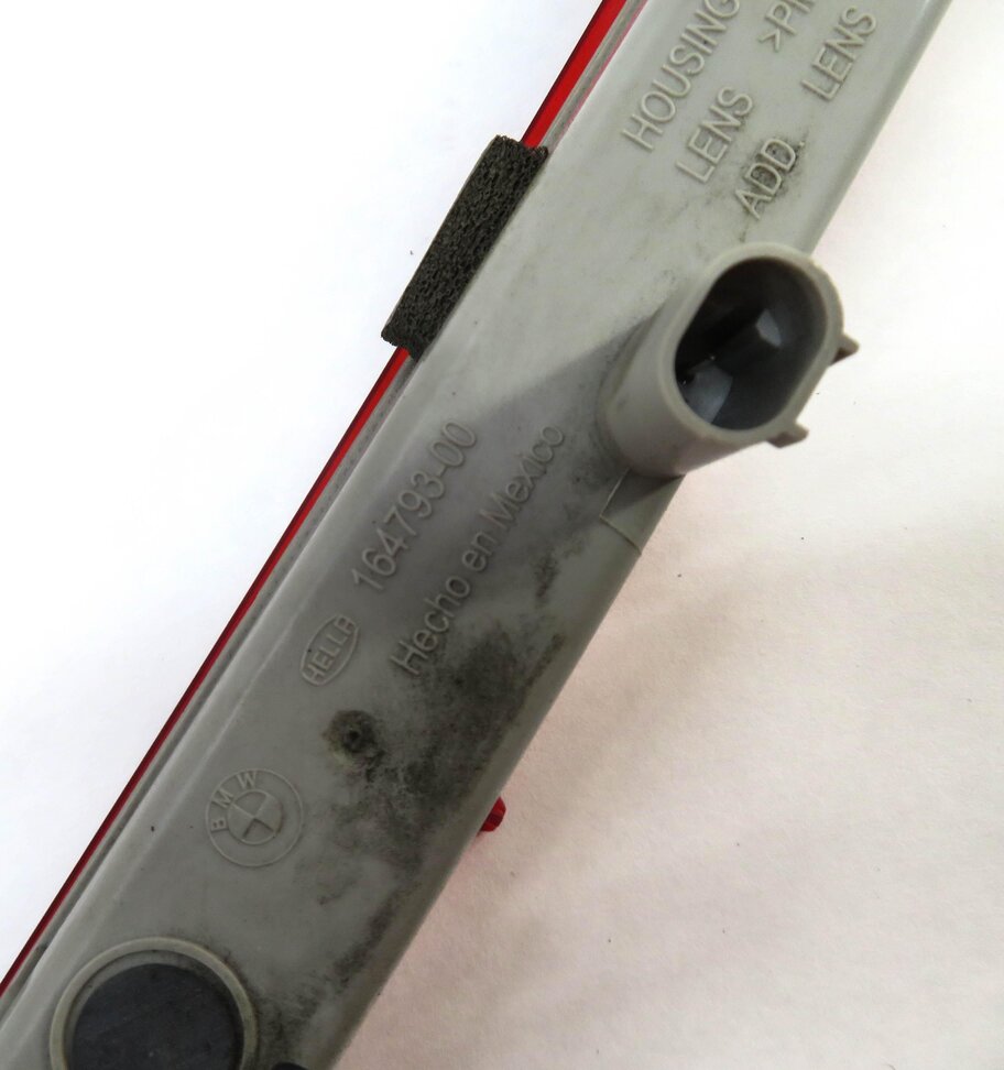 Thumbnail 4: 2011 BMW X5 (E70) REAR 3rd THIRD BRAKE LIGHT LAMP