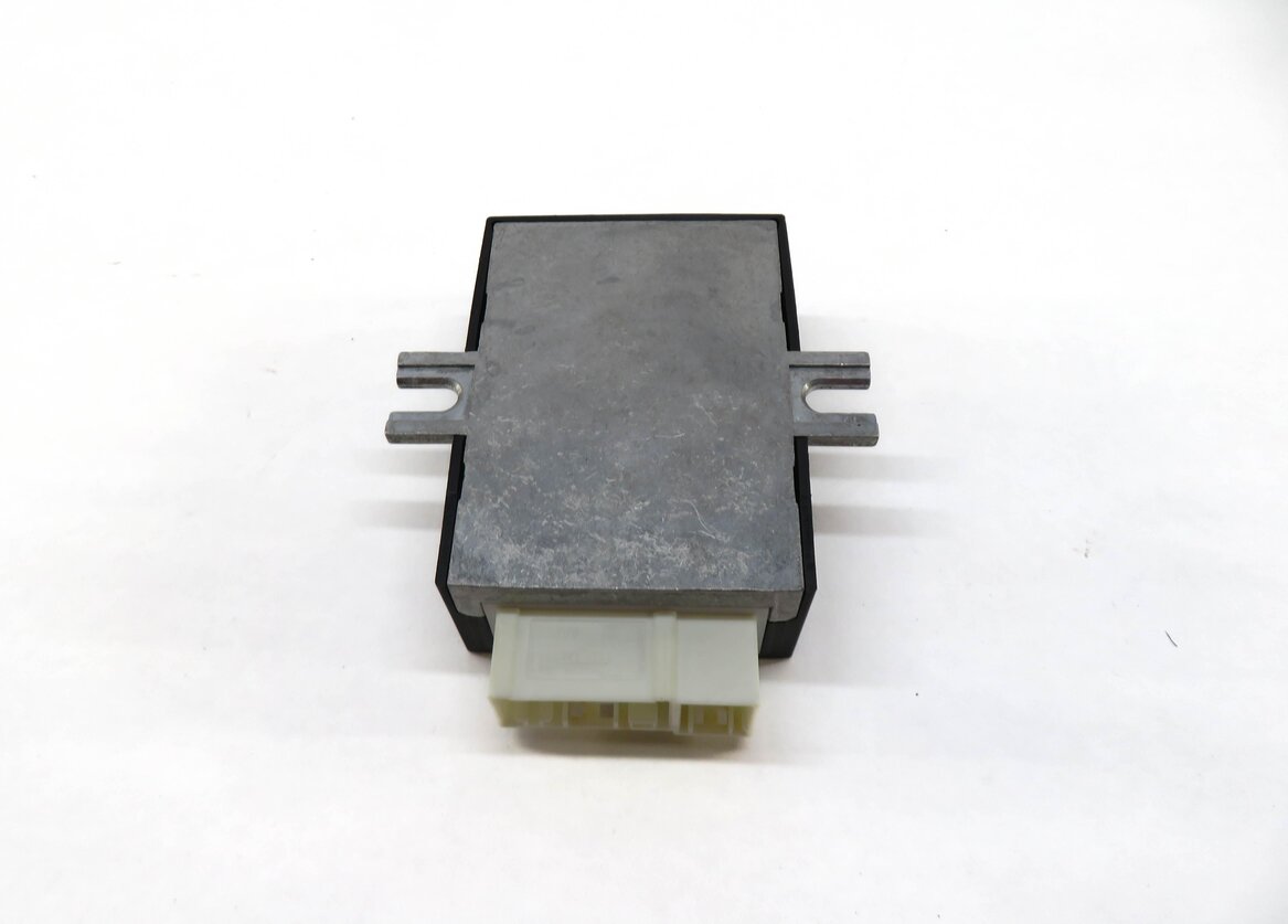 Thumbnail 3: 2008-2014 BMW X5 X5M X6 X6M (E70 E71 E72) 4.4L ENGINE - FUEL PUMP CONTROL MODULE
