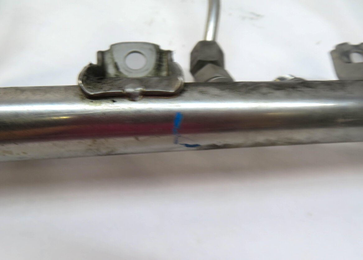 Thumbnail 6: 2011 BMW X5 (E70) 4.4L N63 TWIN TURBO ENGINE LEFT & RIGHT FUEL RAIL SET-2