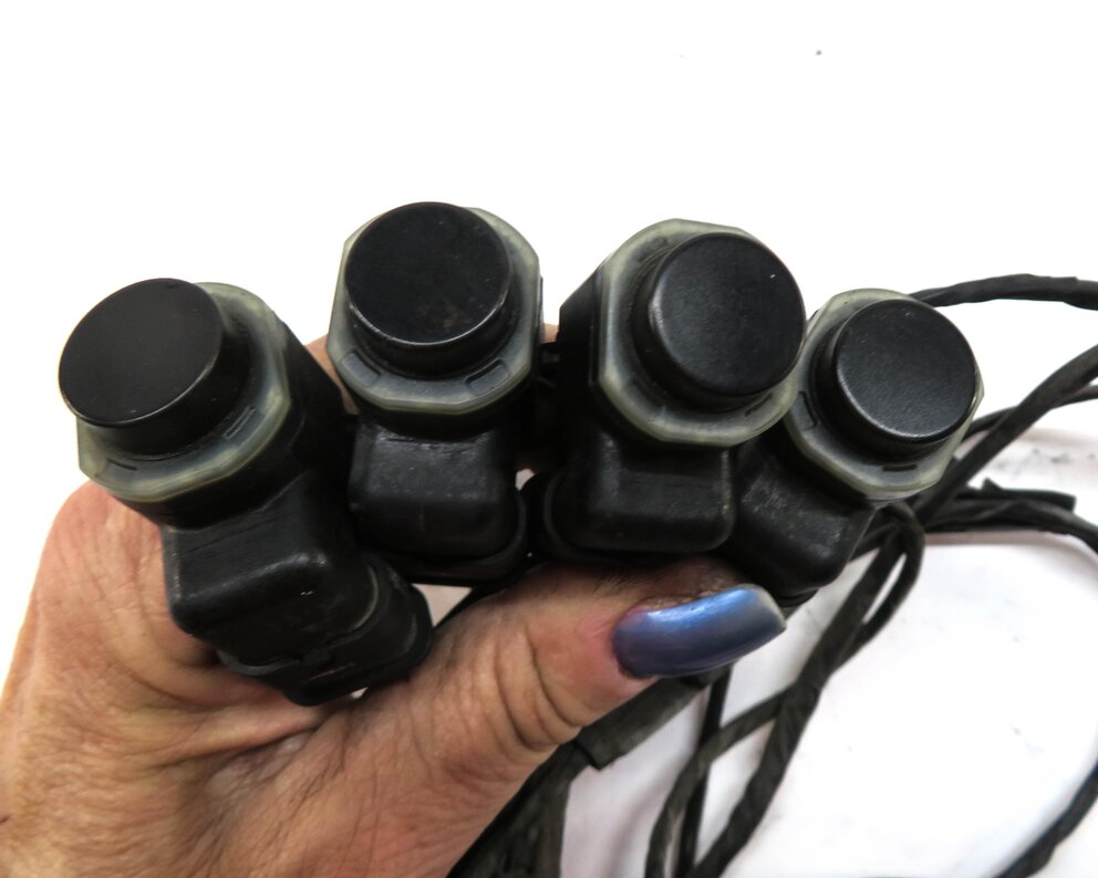 Thumbnail 4: 2011 BMW X5 (E70) REAR PDC PARK DISTANCE SENSOR SET w/ HARNESS (BLACK)