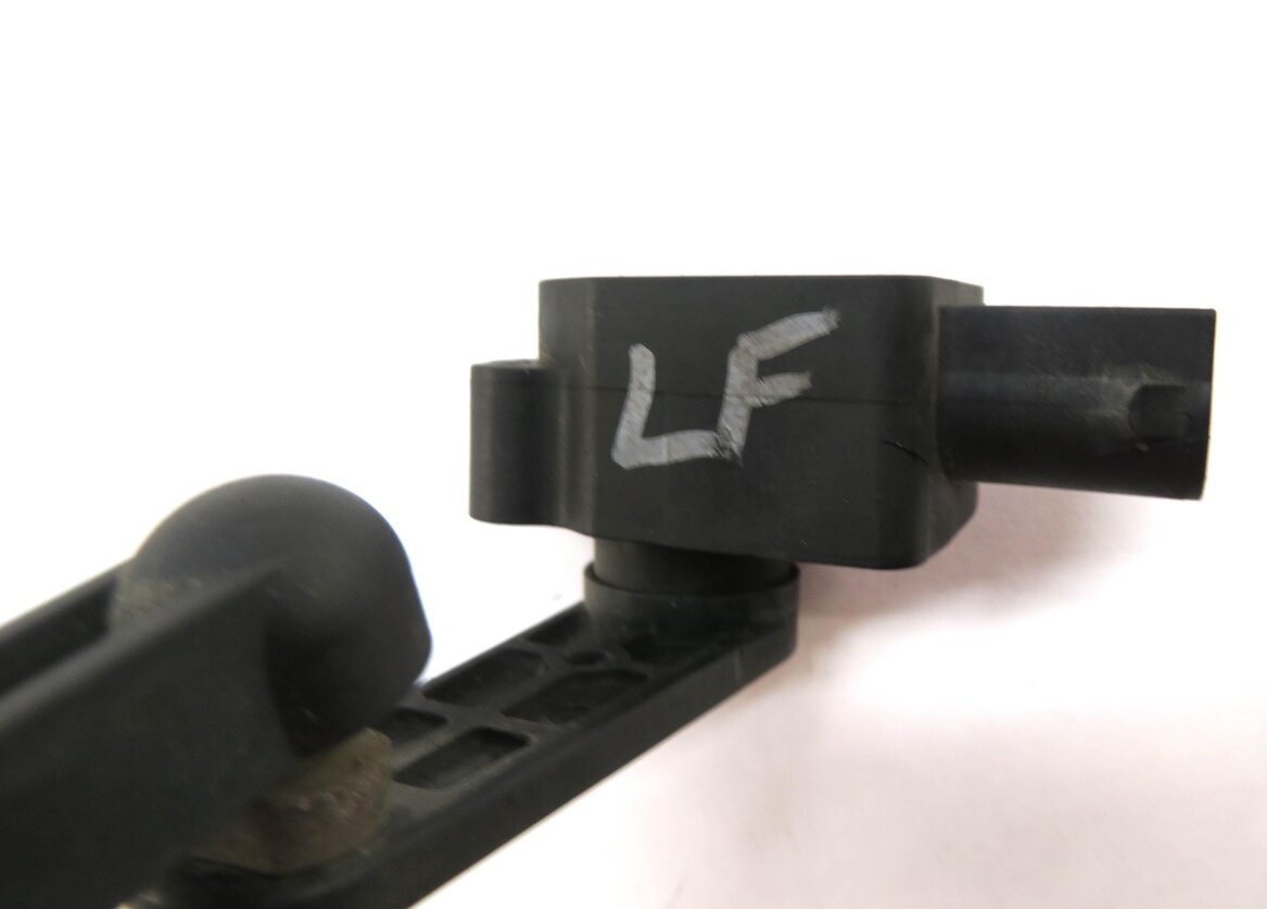 Thumbnail 4: 2011 BMW X5 (E70) LEFT FRONT DRIVER SUSPENSION HEIGHT LEVEL SENSOR