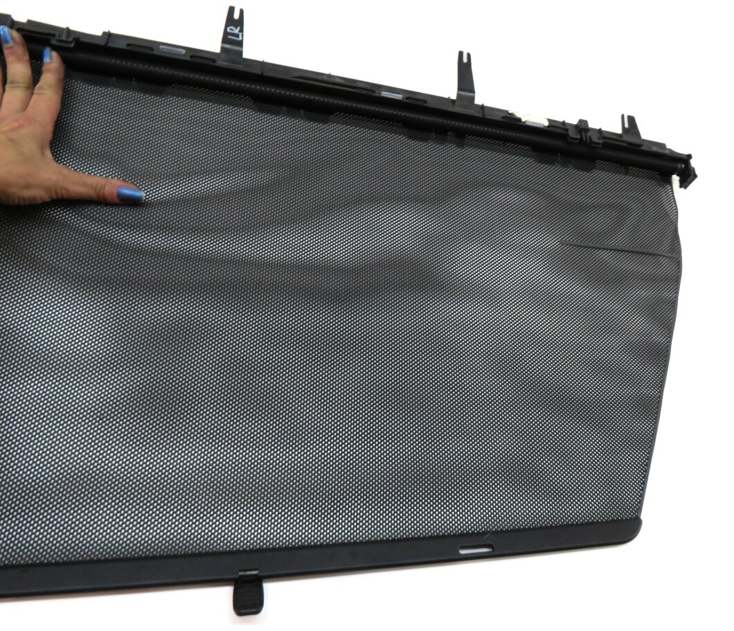 Thumbnail 6: 2007-2013 BMW X5 (E70) LEFT REAR RETRACTABLE WINDOW SUN SCREEN PRIVACY SHADE