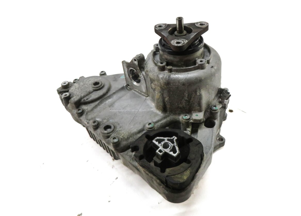 2011-2012 BMW X5 X6 (E70 E71) 4.4L TWIN TURBO V8 - ATC 450 FRONT TRANSFER CASE