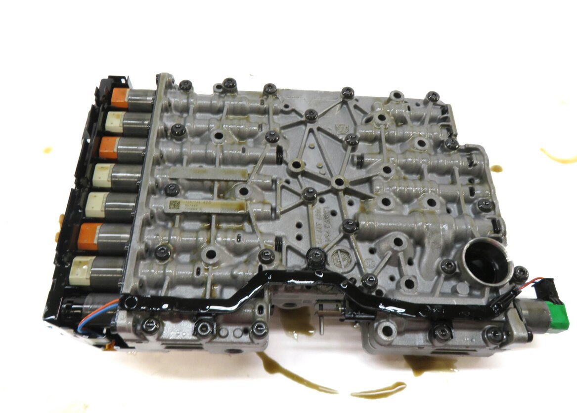 Thumbnail 5: 11-14 BMW X5 X6 (E70 E71) 4.4TT 8HP-70X AUTOMATIC TRANSMISSION A/T VALVE BODY