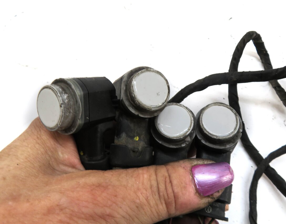 Thumbnail 4: 2012 AUDI A6 (C7) REAR PDC PARK DISTANCE SENSOR SET w/ HARNESS (GLACIER WHITE)