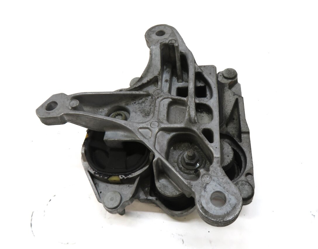 Thumbnail 2: 2012 AUDI A6 (C7) 3.0L CGXB SUPERCHARGED ENGINE TRANSMISSION MOUNT BRACKET