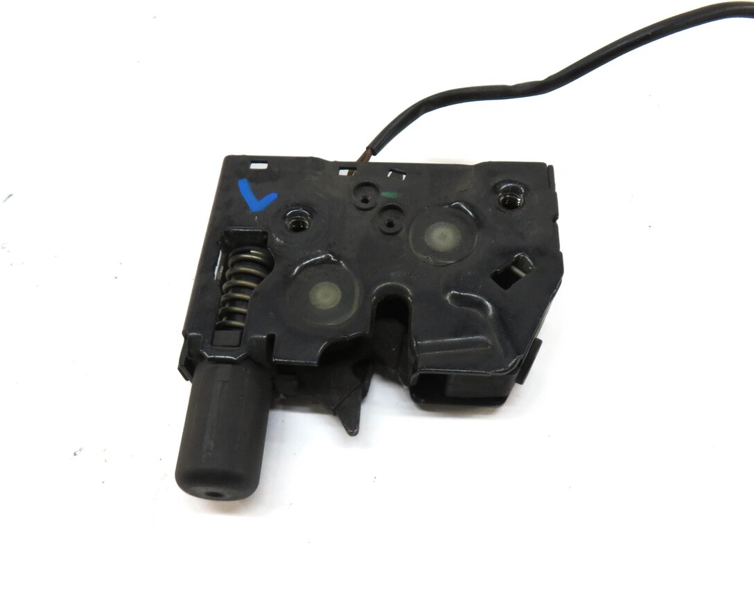 Thumbnail 4: 2012 AUDI A6 (C7) LEFT FRONT DRIVER LOWER HOOD LOCK LATCH ACTUATOR