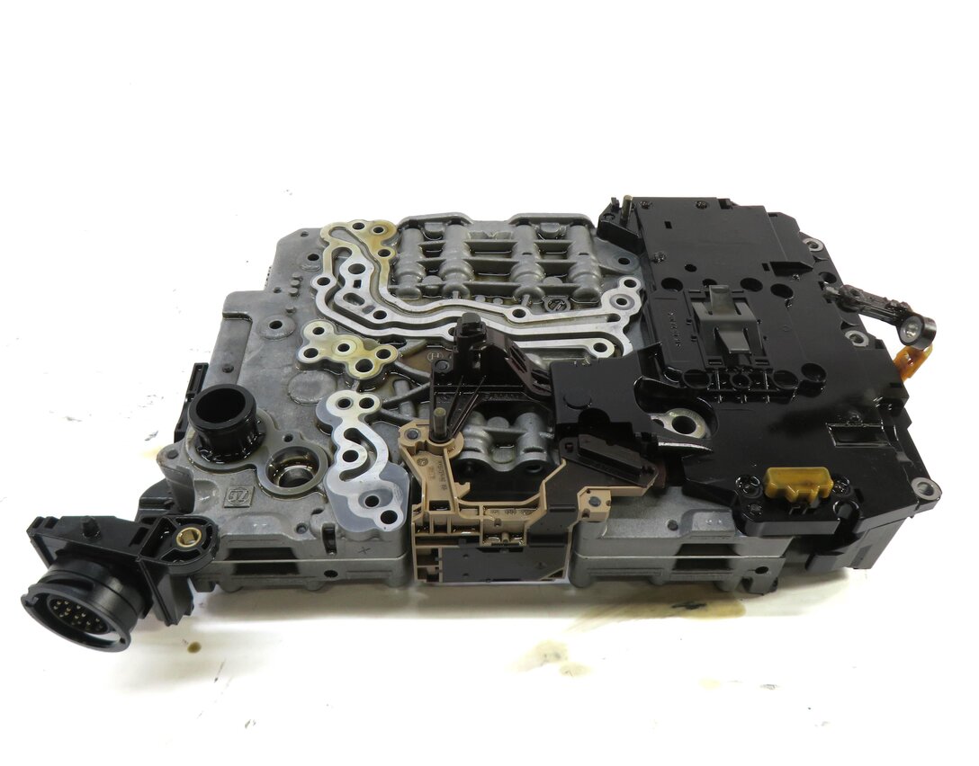Thumbnail 2: 2012-2015 AUDI A6 A7 (C7 4G8) 3.0L SUPERCHARGED AWD A/T TRANSMISSION VALVE BODY