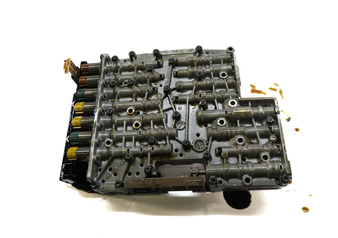 Thumbnail 5: 2007-2011 BMW 135i 335i (E87 E90) 3.0L TURBO 6HP-19 TRANSMISSION VALVE BODY
