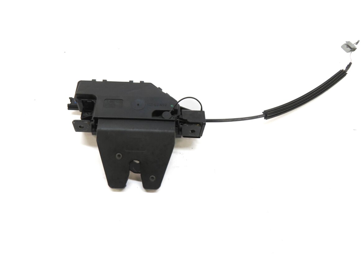 Thumbnail 2: 2011 BMW 335i (E90) REAR TRUNK LOCK LATCH ACTUATOR