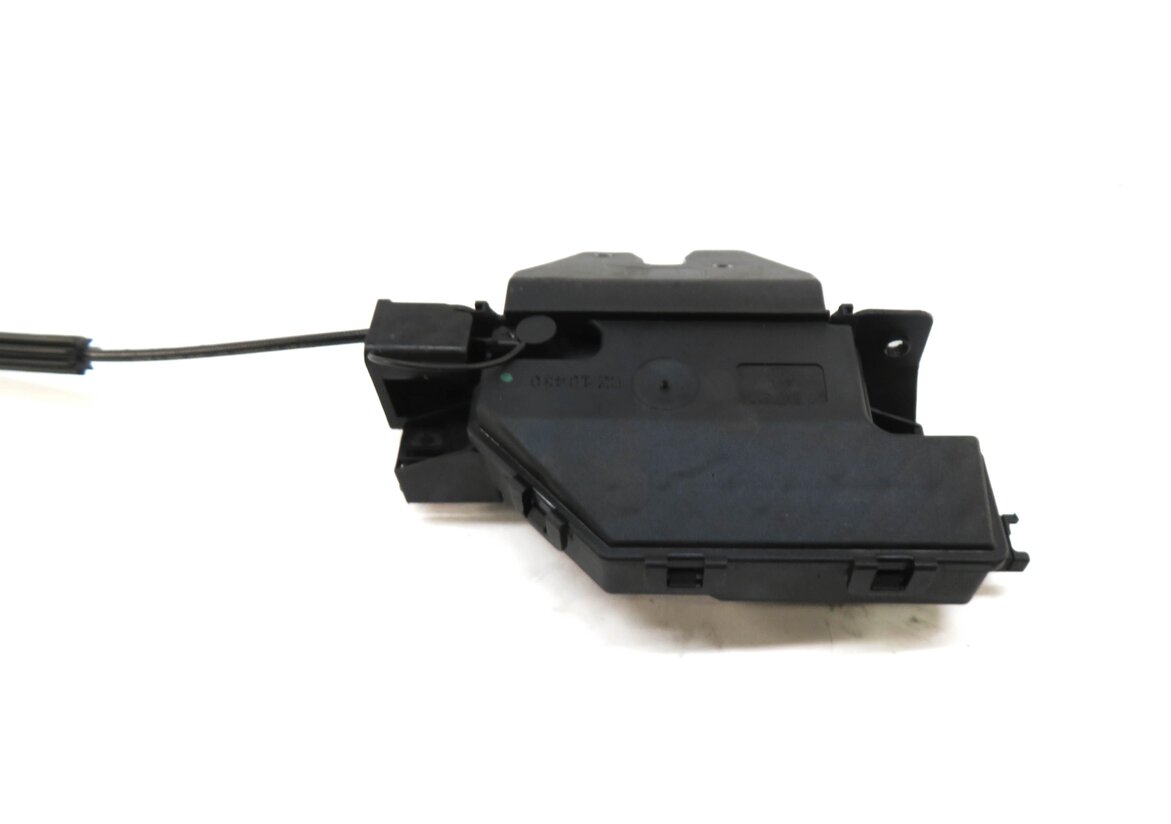 Thumbnail 3: 2011 BMW 335i (E90) REAR TRUNK LOCK LATCH ACTUATOR