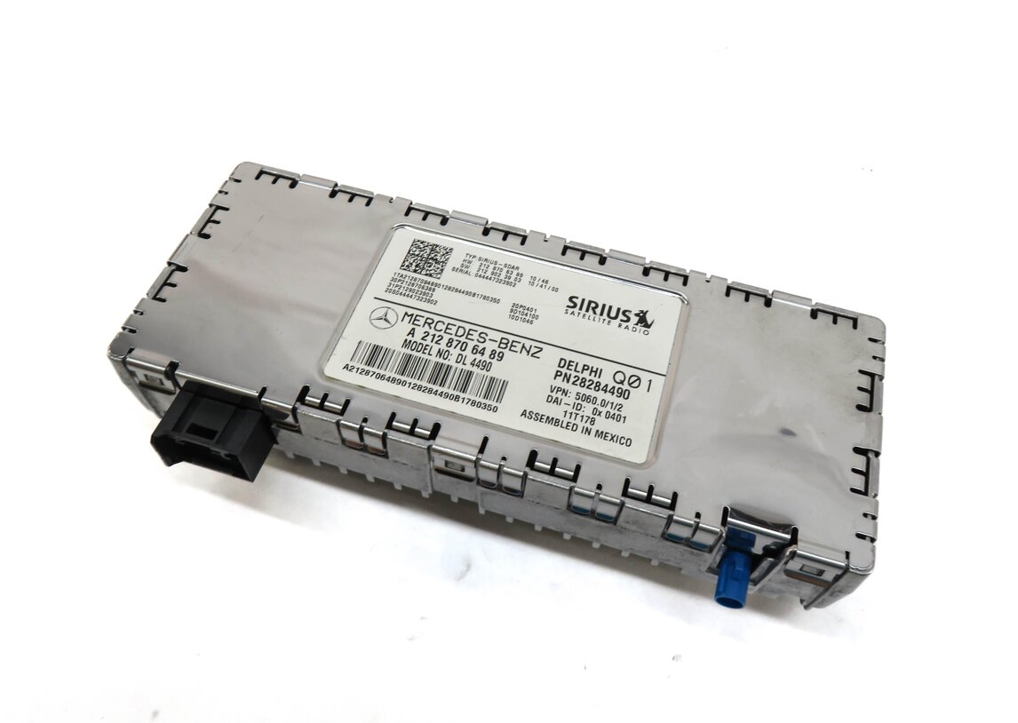 Thumbnail 1: 2010-2016 MERCEDES B C E ML SL CLS (W204 W166 W212 X204) SIRIUS SATELLITE MODULE