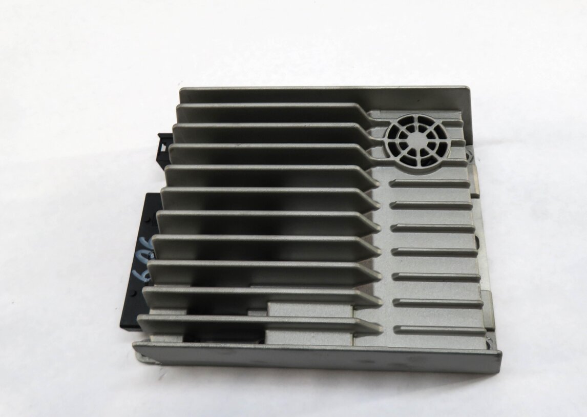 Thumbnail 2: 2012 MERCEDES C250 C300 C350 C63 AMG (W204) HARMAN BECKER AUDIO AMP AMPLIFIER