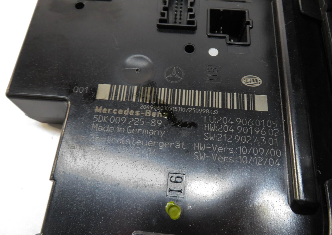 Thumbnail 5: 2011-2015 MERCEDES C-CLASS (W204) REAR SIGNAL ACQUISITION CONTROL MODULE SAM