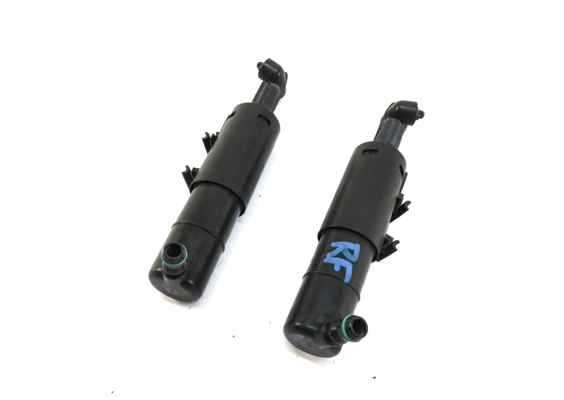 2012 MERCEDES C250 (W204) FRONT LEFT & RIGHT HEADLIGHT WASHER PUMP SET-2