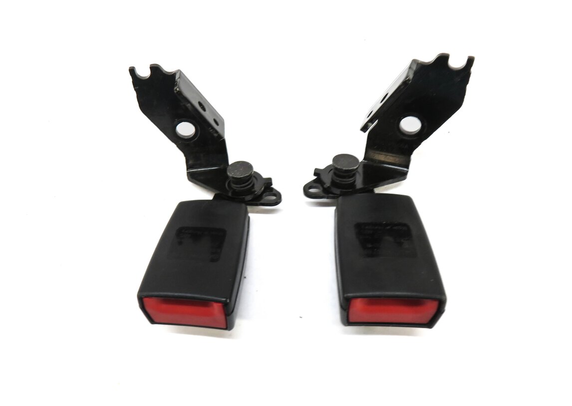 Thumbnail 3: 2012 MERCEDES C250 (W204) LEFT & RIGHT REAR SEAT SEATBELT BUCKLE RECEIVER SET-2