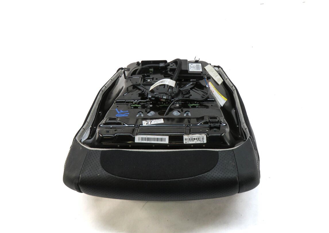 Thumbnail 4: 12-15 MERCEDES C-CLASS (C204) COUPE PASSENGER LOWER HEATED SEAT CUSHION (BLACK)