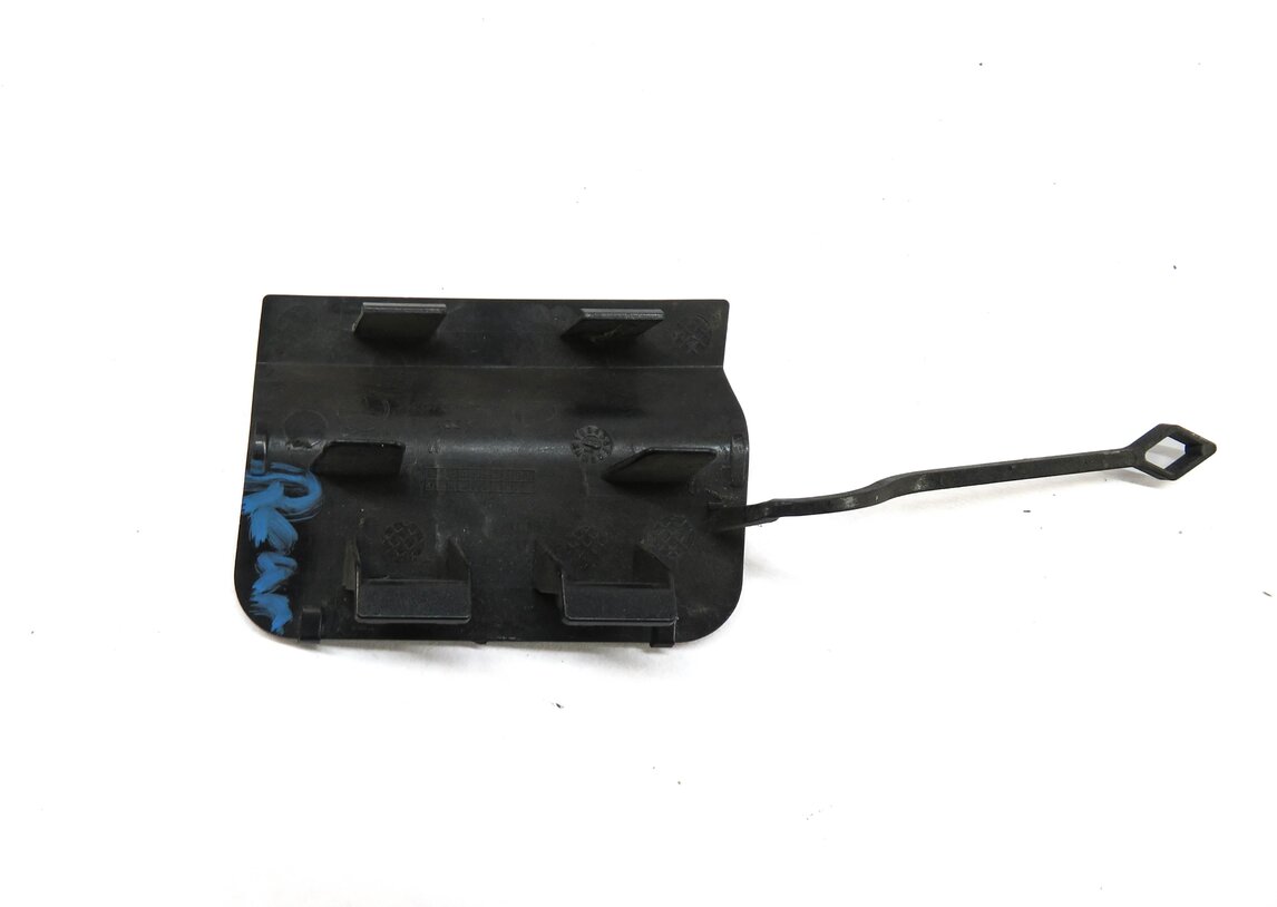 Thumbnail 4: 2012 MERCEDES C250 (W204) REAR TOWING EYE TOW HOOK COVER TRIM (MAGNETITE BLACK)