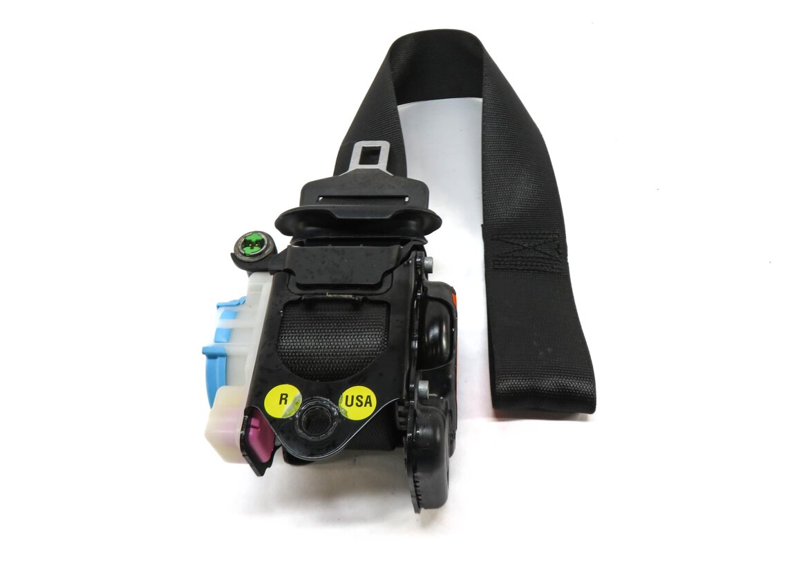 Thumbnail 3: 2012-2015 MERCEDES C CLASS (C204) COUPE RIGHT FRONT SEATBELT RETRACTOR (BLACK)