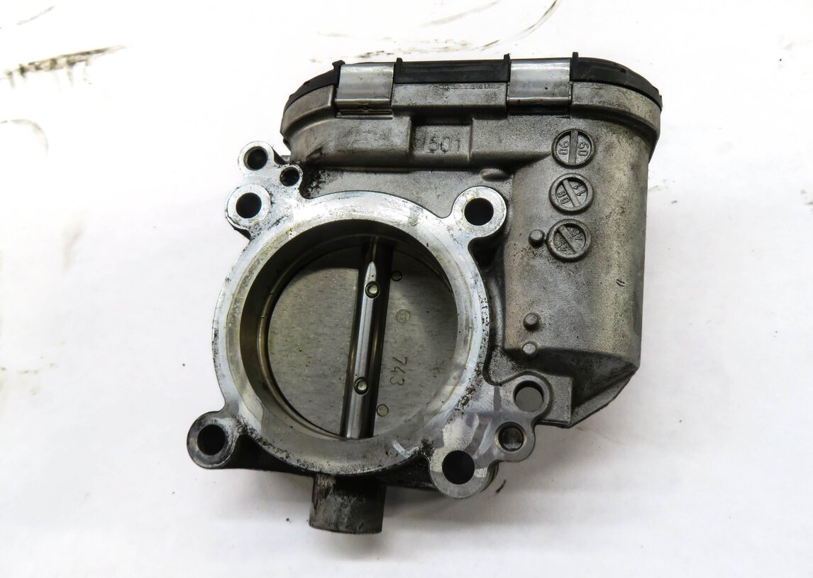Thumbnail 4: 06-15 MERCEDES B200 C250 SLK250 (R172 W204 W245) 1.8L TURBO ENGINE THROTTLE BODY