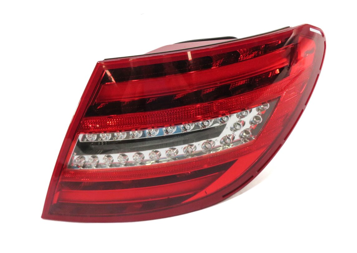 12-15 MERCEDES C250 C300 C350 (W204) RIGHT PASSENGER TAILLIGHT BRAKE LIGHT LAMP