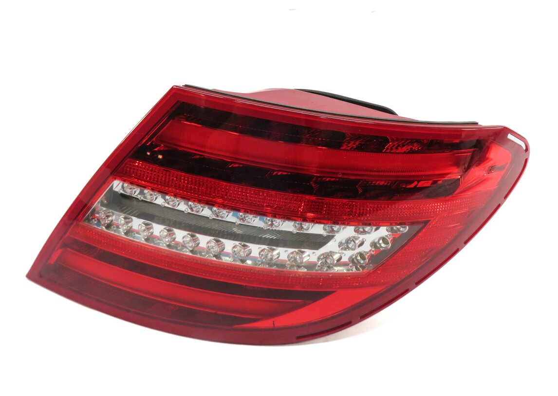 Thumbnail 2: 12-15 MERCEDES C250 C300 C350 (W204) RIGHT PASSENGER TAILLIGHT BRAKE LIGHT LAMP